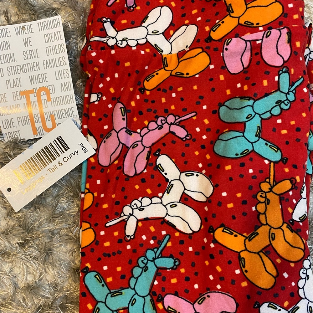 NWT LuLaRoe Leggings TC BIRTHDAY